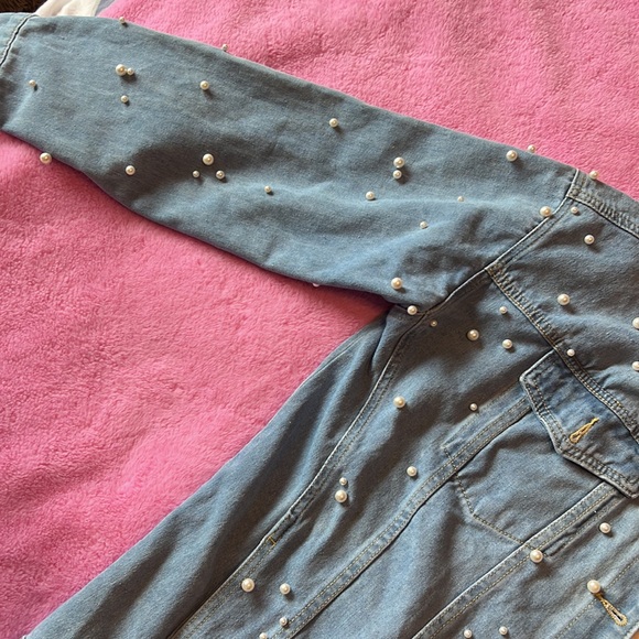 Pearl Studded XL Jean Jacket - Picture 4 of 9